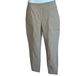 Fabletics High Waisted Cargo Pants Women’s Medium NEW